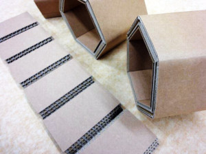 Three-layered cardboard 60 ° V-cut
