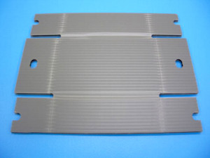 Plastic corrugated cardboard
